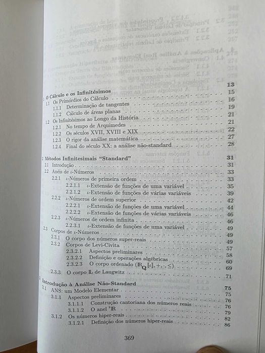 Livro "Métodos Infinitesimais de Análise Matemática"