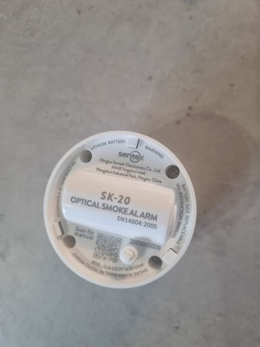 Miniaturowy czujnik dymu SK-20 z wbudowaną baterią