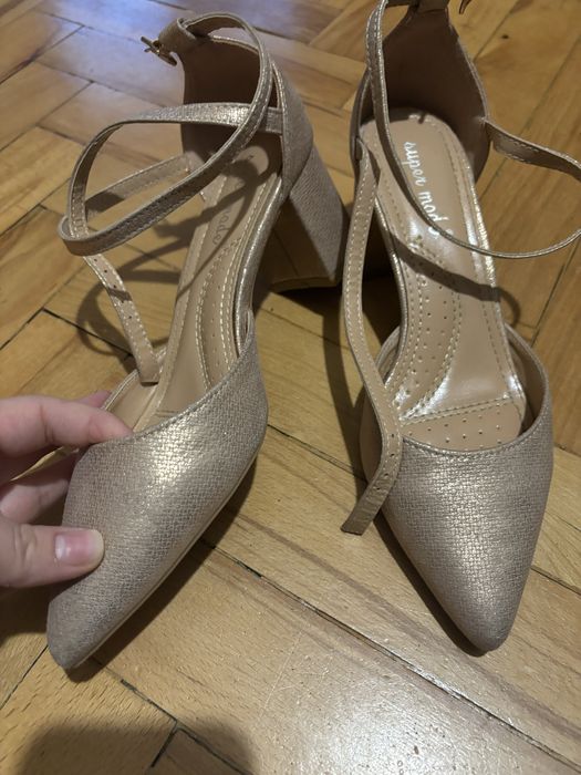 Buty na obcasie czółenka