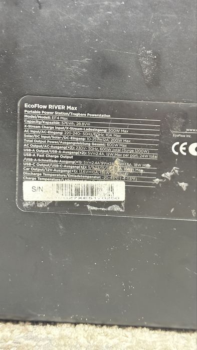 Зарядная станция EcoFlow River 1200Вт