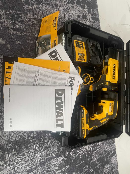 Wkrętarka DeWalt do płyt GK DCF620P2K