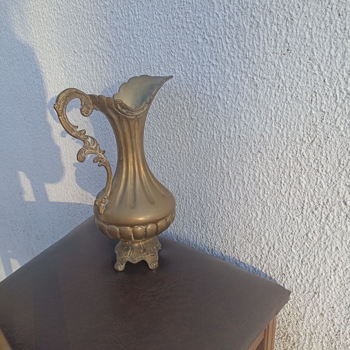 Jarra bronze maciço antiguidade