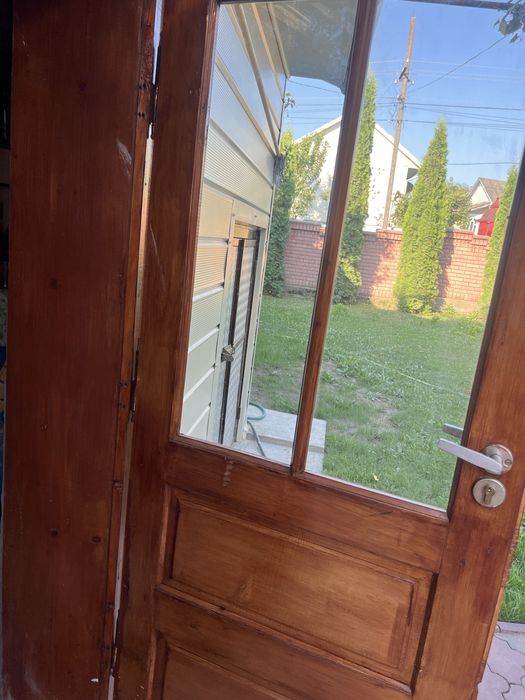 Двері деревяні