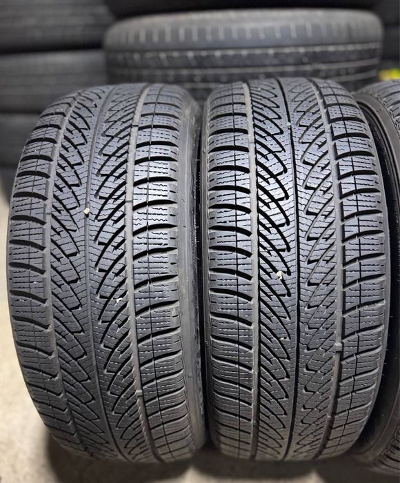 Шини зима Goodyear  205 45 R17 склад continental hankook michelin barum falken fulda  кумхо пірелі бріджестон гудріч саілун данлоп