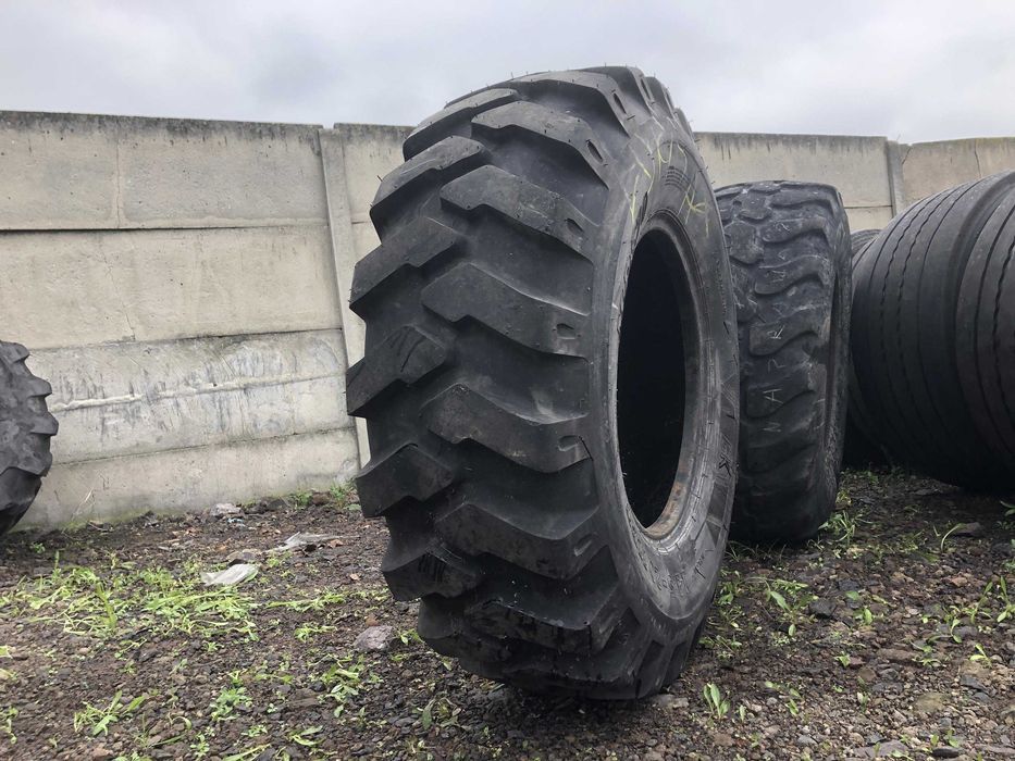Opona używana 14.5-20 BKT MPT 99% Bieżnika Możliwa Wysyłka 365/80r20