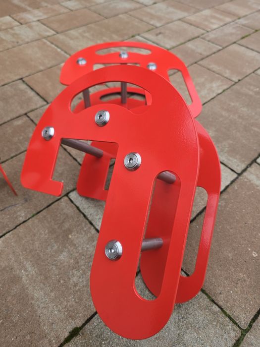 Siodełko wężowe do węży pożarniczych.