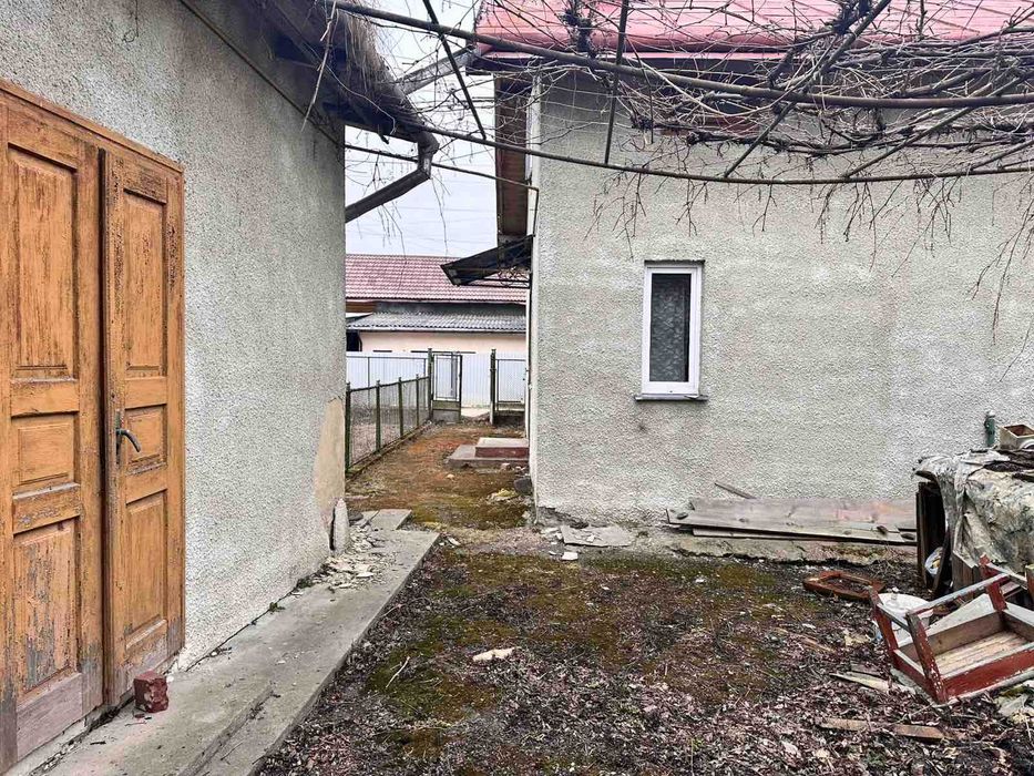 Продаж 4-кімнатного будинку + земля, р-н школи №2, у м. Дрогобич!