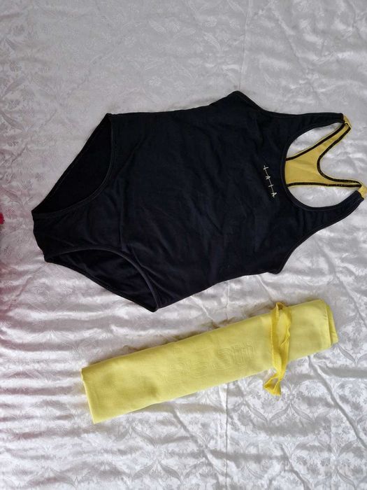 Conjunto Fato de banho XS/S + toalha