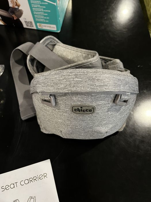 Chicco Hip Seat Carrier - All In One