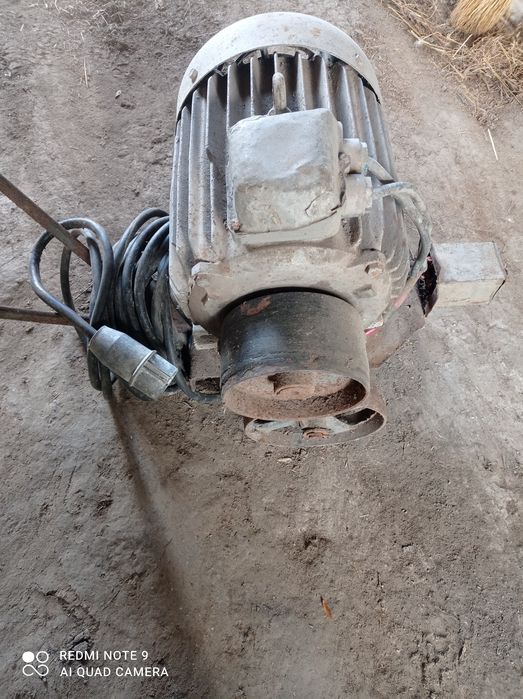 Silnik elektryczny 10 kW.