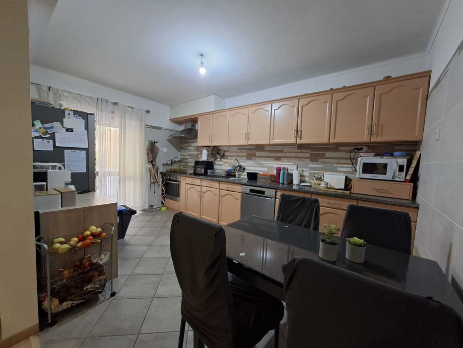 Arrendamento de apartamento t3 na Rua Congregação das Filhas de São José, em Arganil