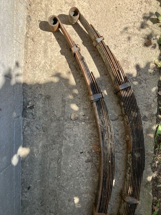 Автомобільні ресори ГАЗ РАФ