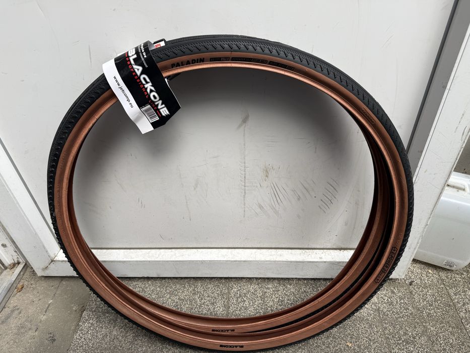 Dwie opony Gravelowe BlackOne 28x1,50" (700x38c) 40-622 Paladin 60TPI