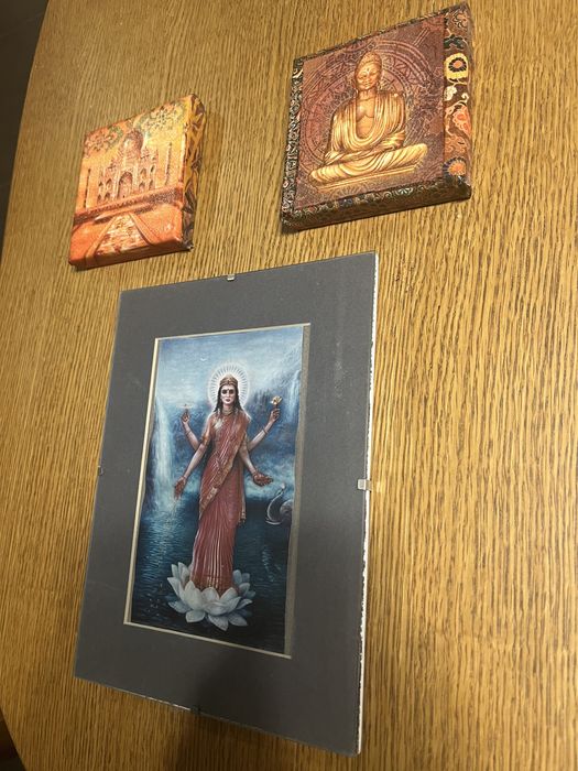 Trzy obrazki buddyjskie