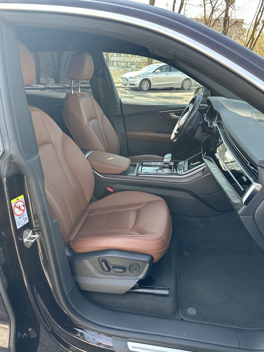 AUDI Q8 3.0 D 2021 офіц.