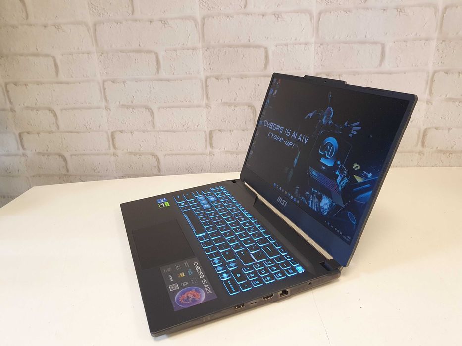 Игровой ноутбук MSI Cyborg 15∎Core i5-12450H∎16GB∎DDR5∎144ГЦ∎RTX 4050