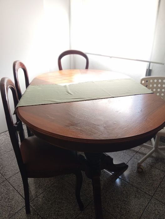 Mesa de madeira.
