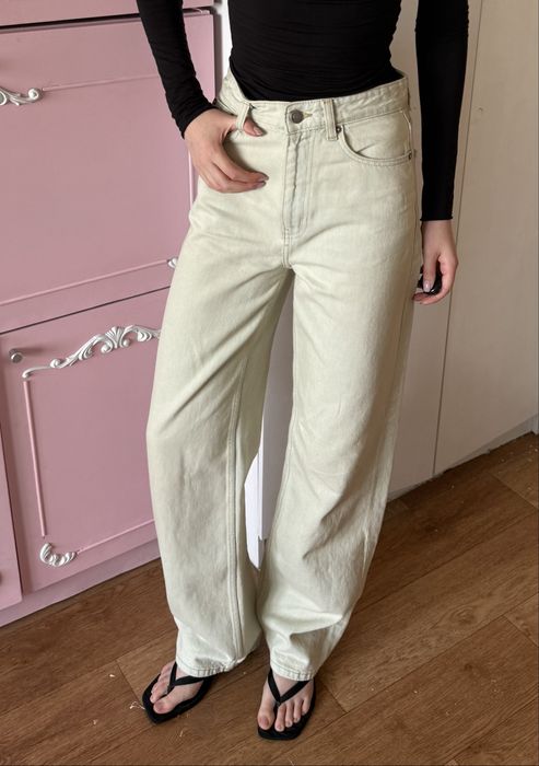 Світлі джинси Zara