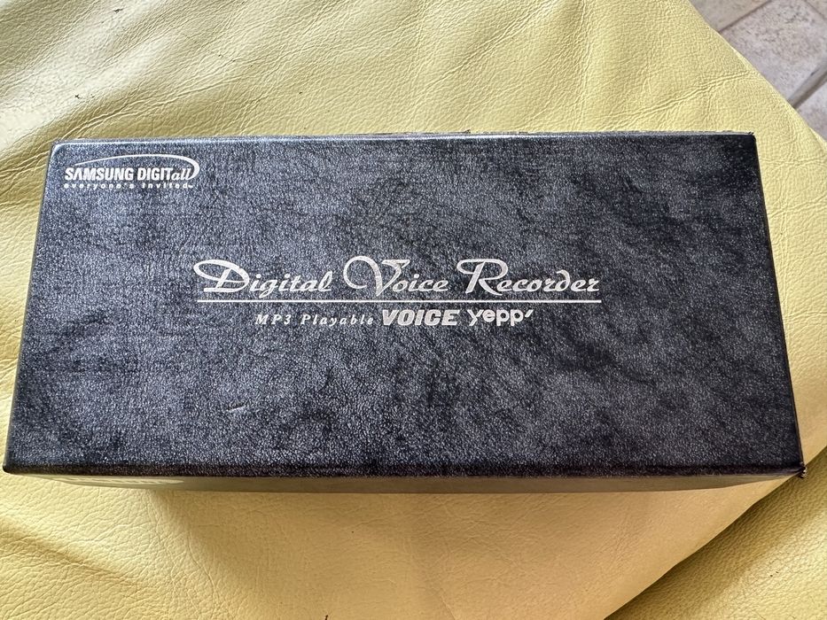 Цифровой диктофон Samsung Voice Yepp BR-1320