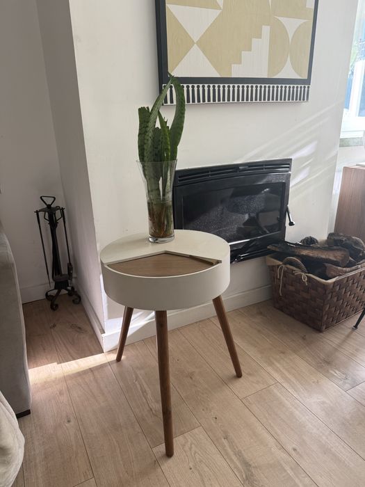 Mesa de Apoio creme/castanha