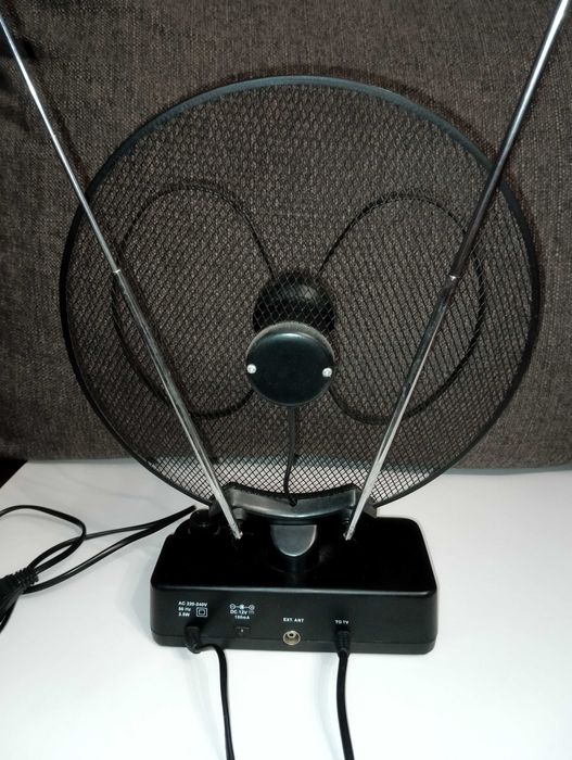 Антенна комнатная с усилителем, Vitek VT-3853 GY