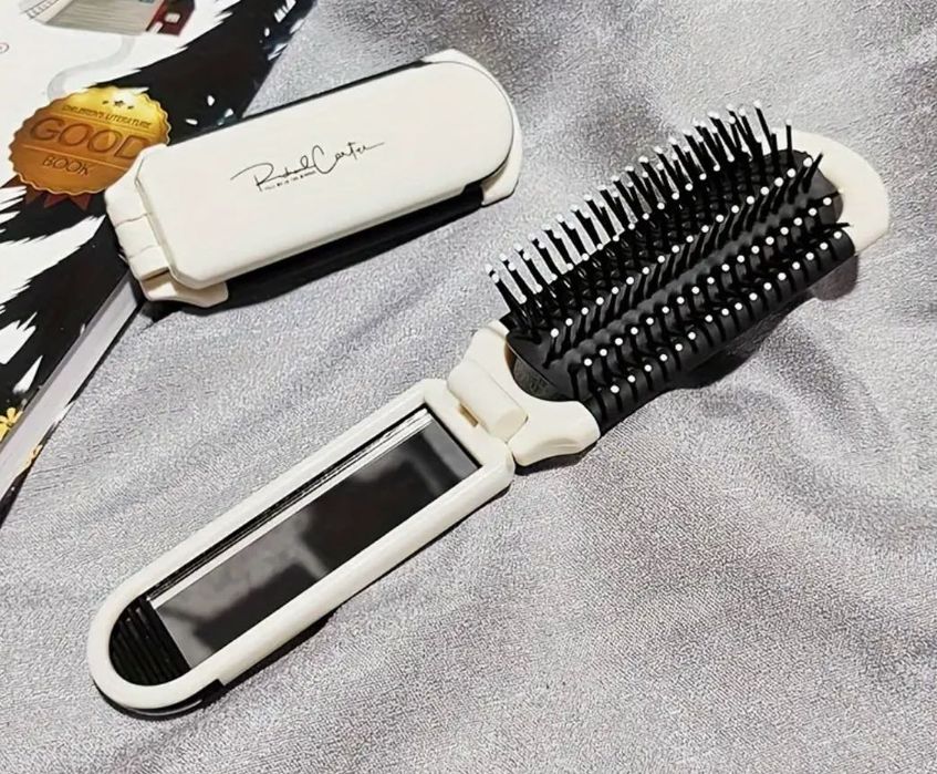 Very Practical Brush with Mirror64738563985923120