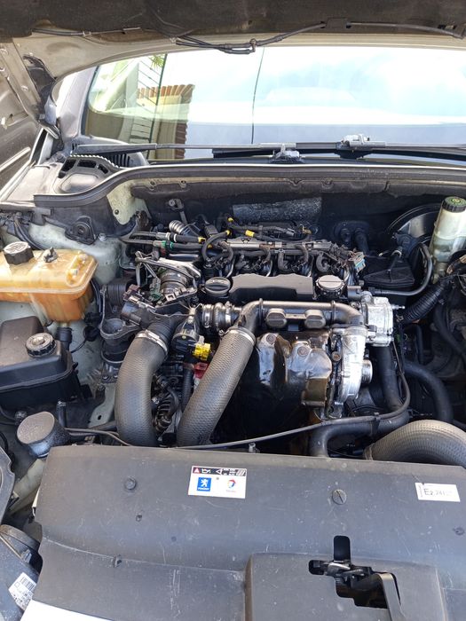 Peugeot 407 sw avariada