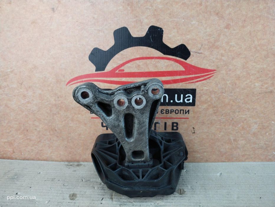 Peugeot 208 12-19 1.2 VTI С3 Подушка двигателя опора лапа 9675780580