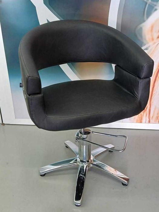 Cadeira Hidráulica em Preto de Salão Novas e Profissionais