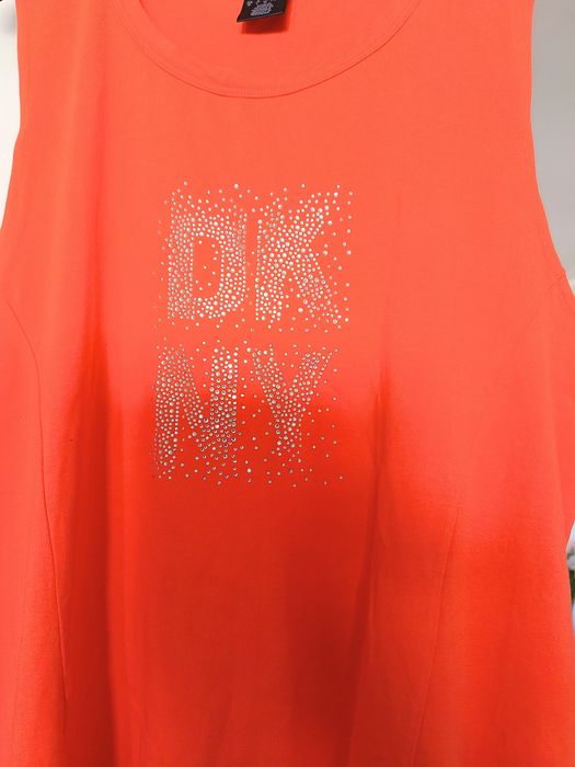 Krótka oryginalna sukienka DKNY