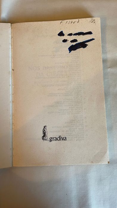 Livro Nos Bastidores Da Ciência