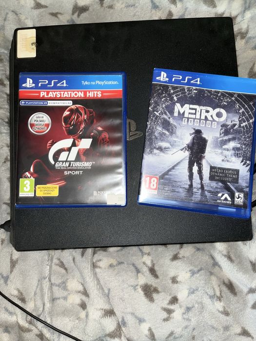 Ps4 Pro 1TB продаю