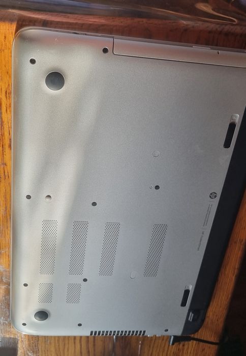 Продам  супер  игровой  ноутбук 15,6" HP 15-P007 er  видео 2гб