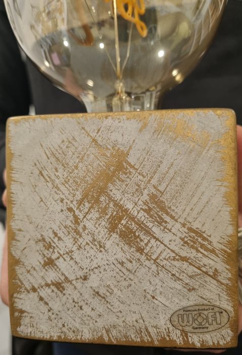 Candeeiro  com lâmpada "LOVE"