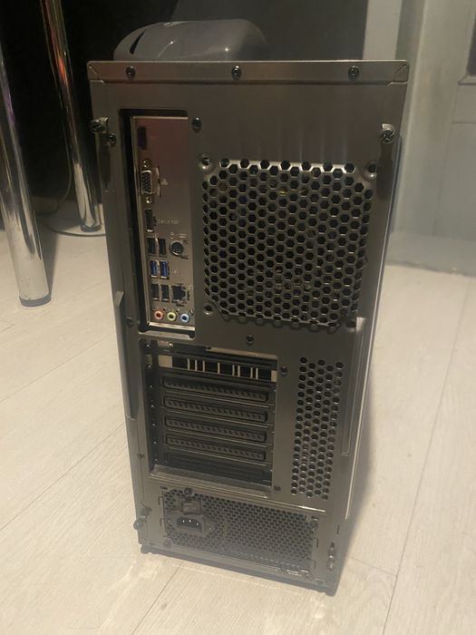 Komputer gamingowy i5-10400 GTX 1650 IDEALNY PREZENT ŚWIĄTECZNY