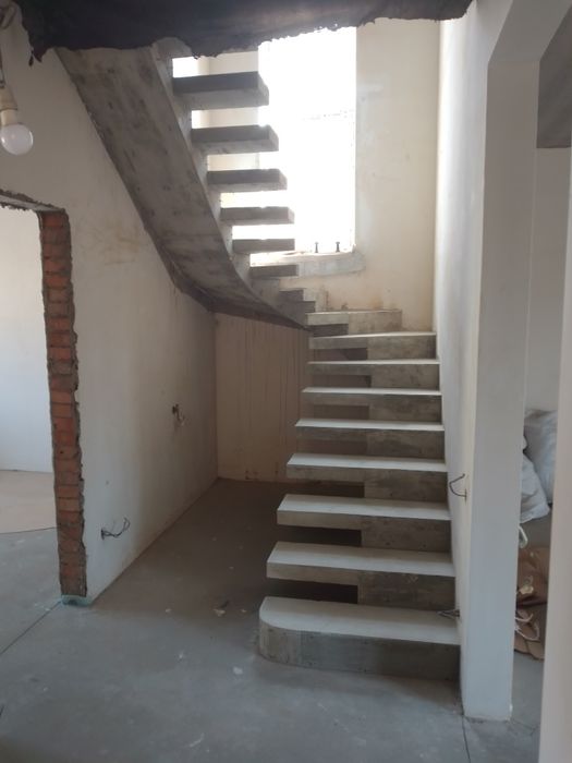 Бетонні сходи будь-якої складності