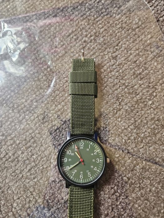 Nowy zegarek militarny w stylu US Army