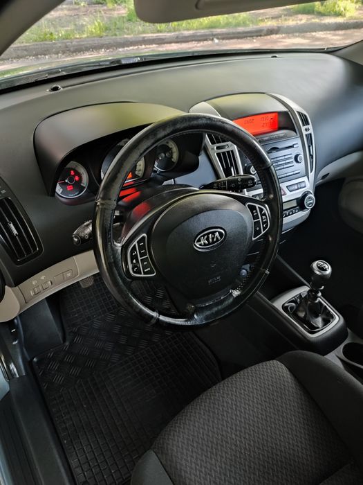 Kia Ceed Киа Сид уневерсал Дизель 2009р.