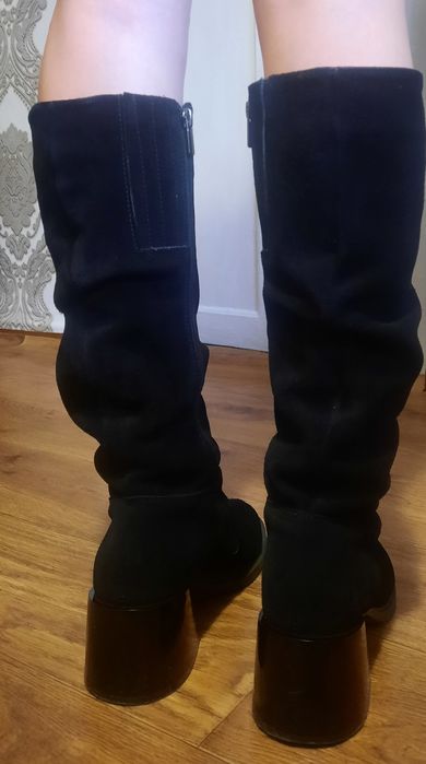 Продам сапоги!Натуральна замша,зима.