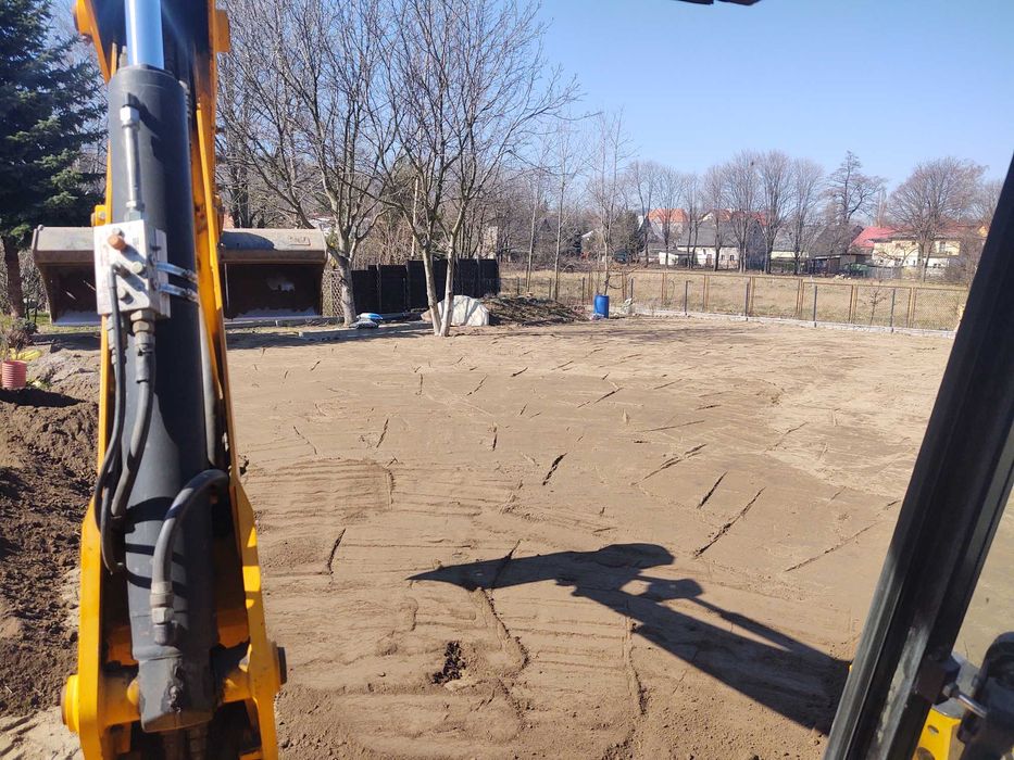 Usługi Koparko-ładowarką , Młot ,Mini Koparka 2.5 t