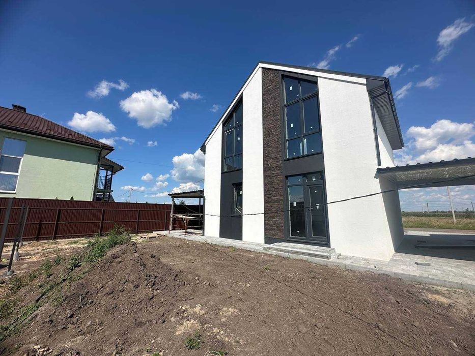 Продаж котеджу таунхаусу дуплексу в с.Погреби. Будинок 100 кв.м