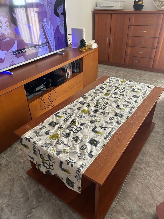 Mesa de centro de madeira