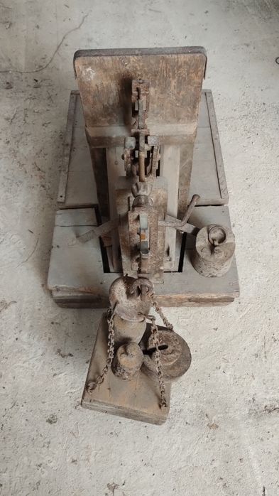 Продам стару вагу