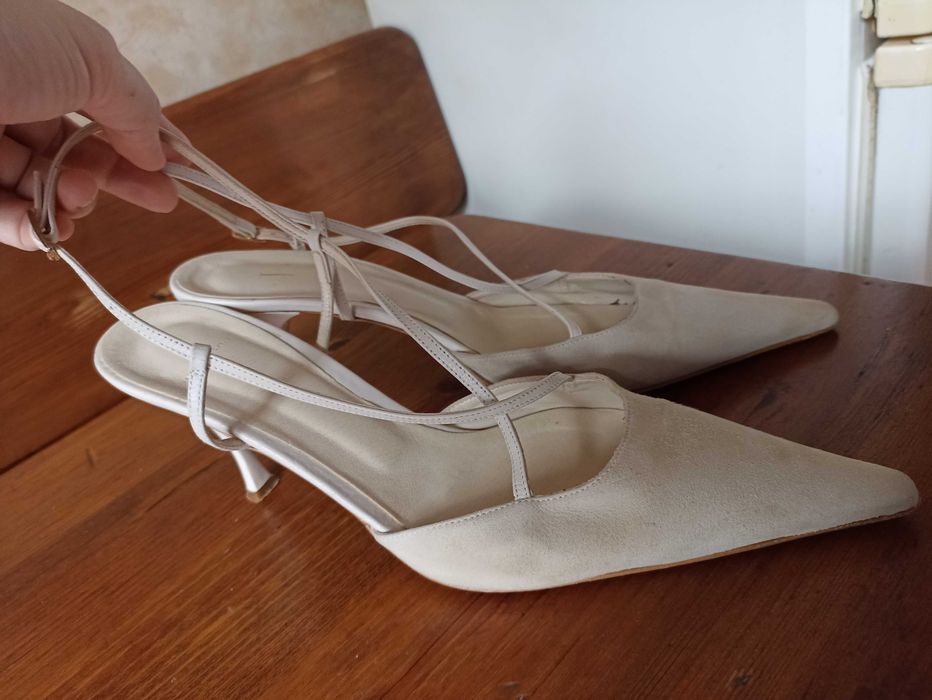 Білі весільні туфлі з натуральної замші Jasper Conran 41 розмір Італія