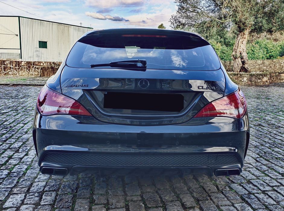 Mercedes CLA 45 AMG 381CV