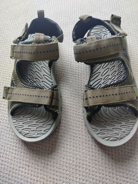 Sandały rozm.35.