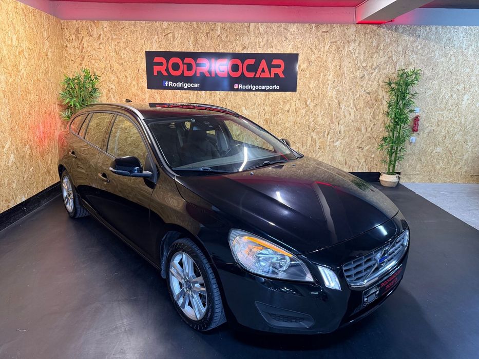 Volvo V60 2.0 D3 Momentum Start/Stop
