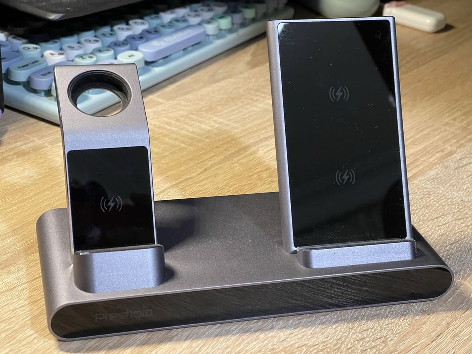 Бездротова зарядна станція Prestigio ReVolt A1