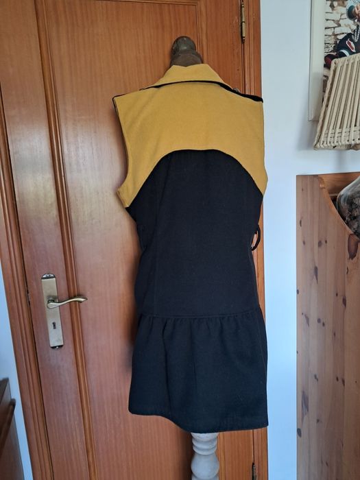 Colete / Casaco Sem Mangas  Made in Italy Preto e Mostarda (Tamanho XL)