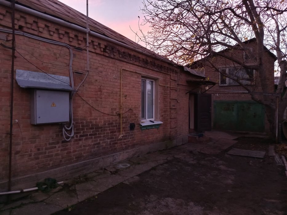 Продам частину будинку